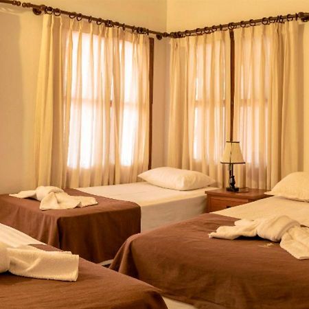 Hotel Mami Vilma Roboré Eksteriør billede
